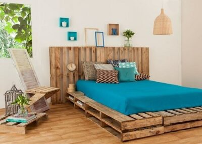 Trang trí phòng ngủ bằng gỗ pallet phong cách bãi biển